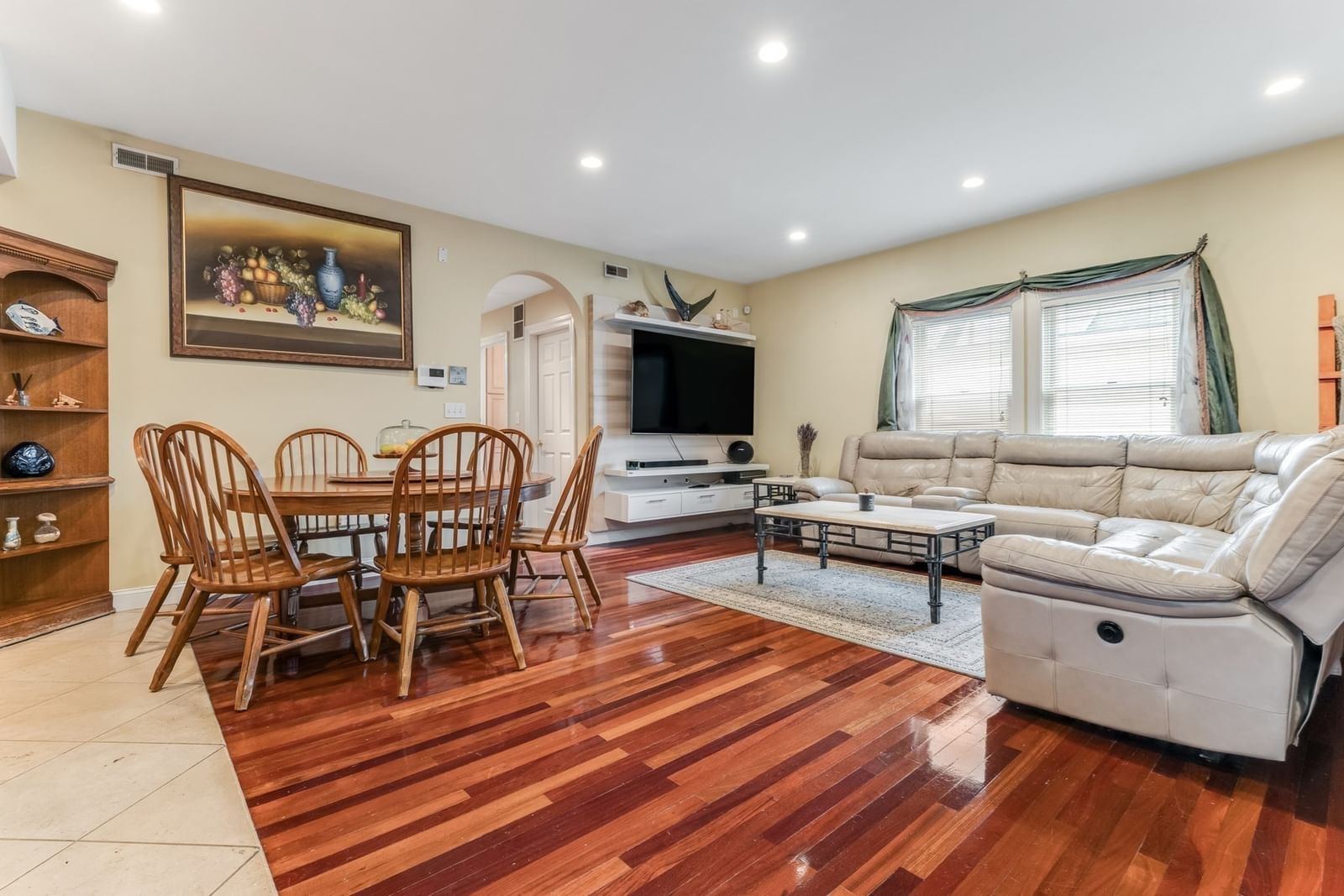 30 Everett Ave Somerville — Photo 3 of 38