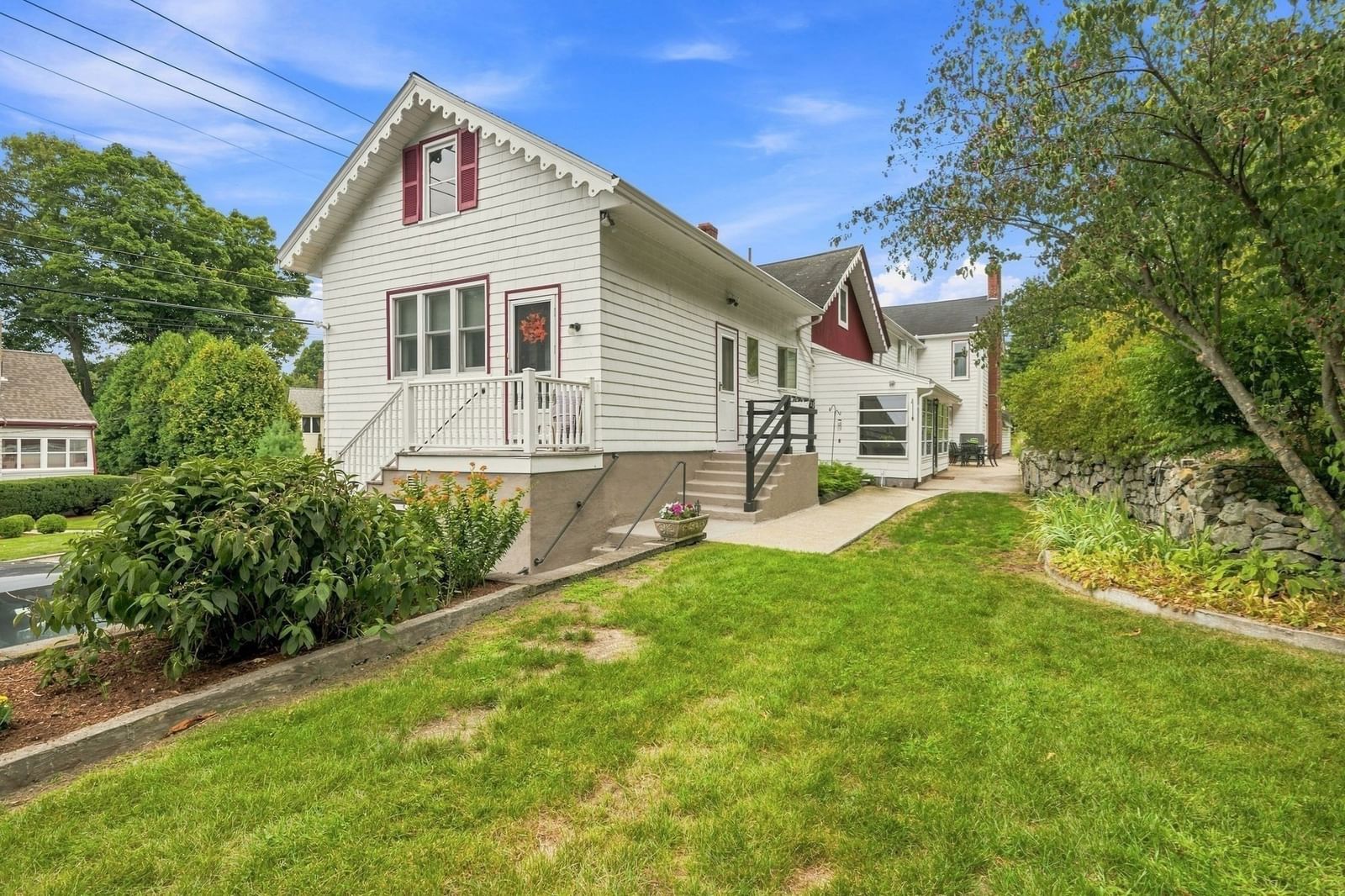 78 Oak St Wakefield — Photo 26 of 42