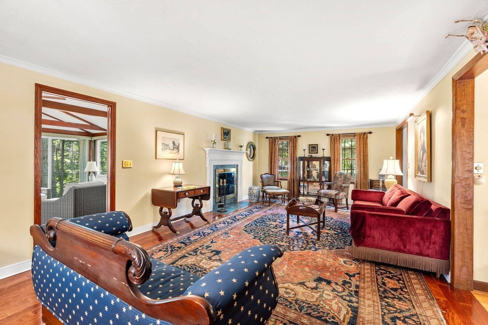 Listing Image 12
