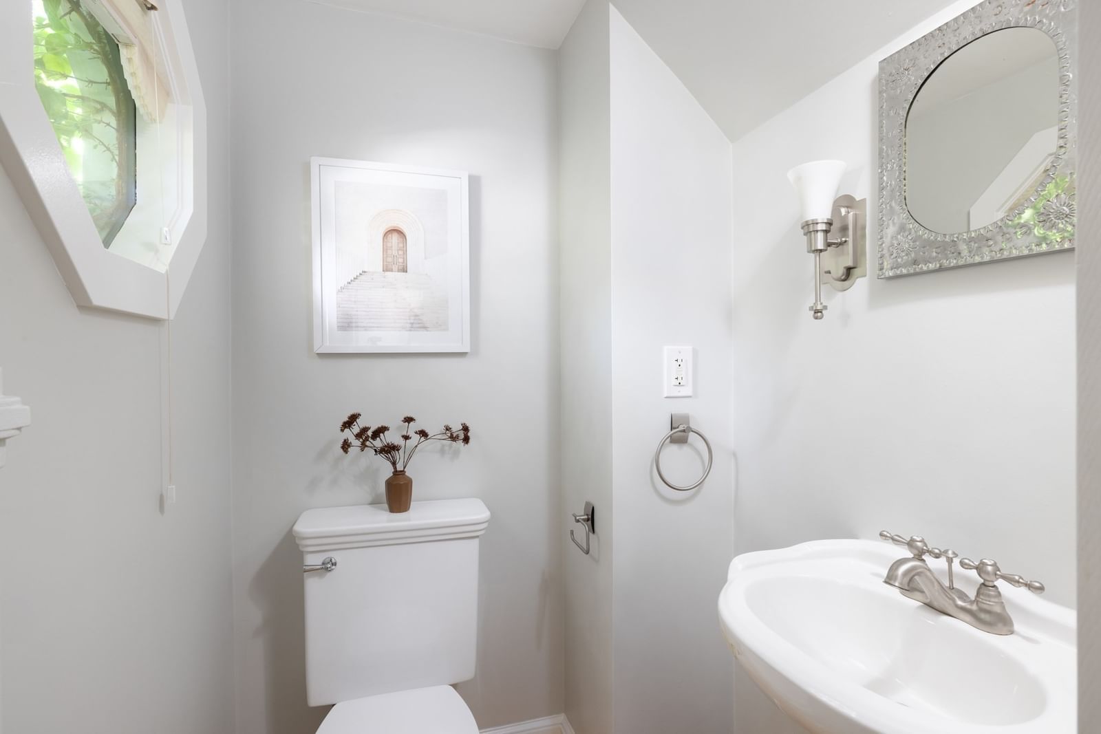249 Clinton Rd Brookline — Photo 26 of 28
