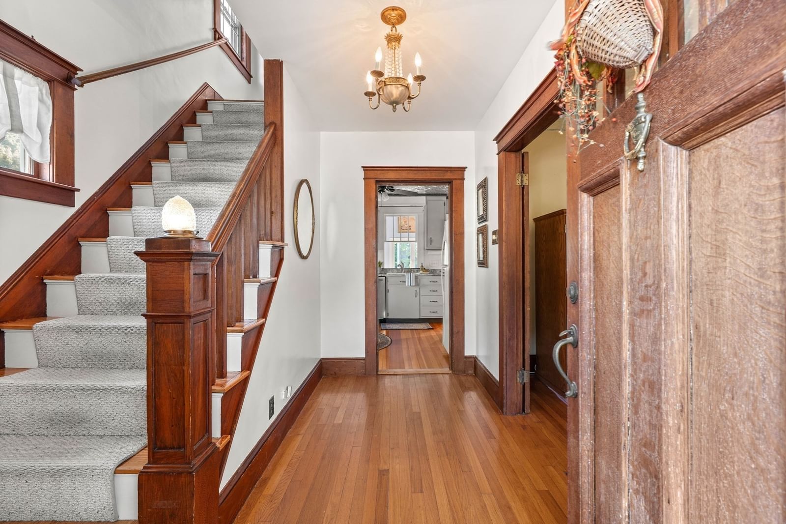 132 Luce St Lowell — Photo 4 of 42