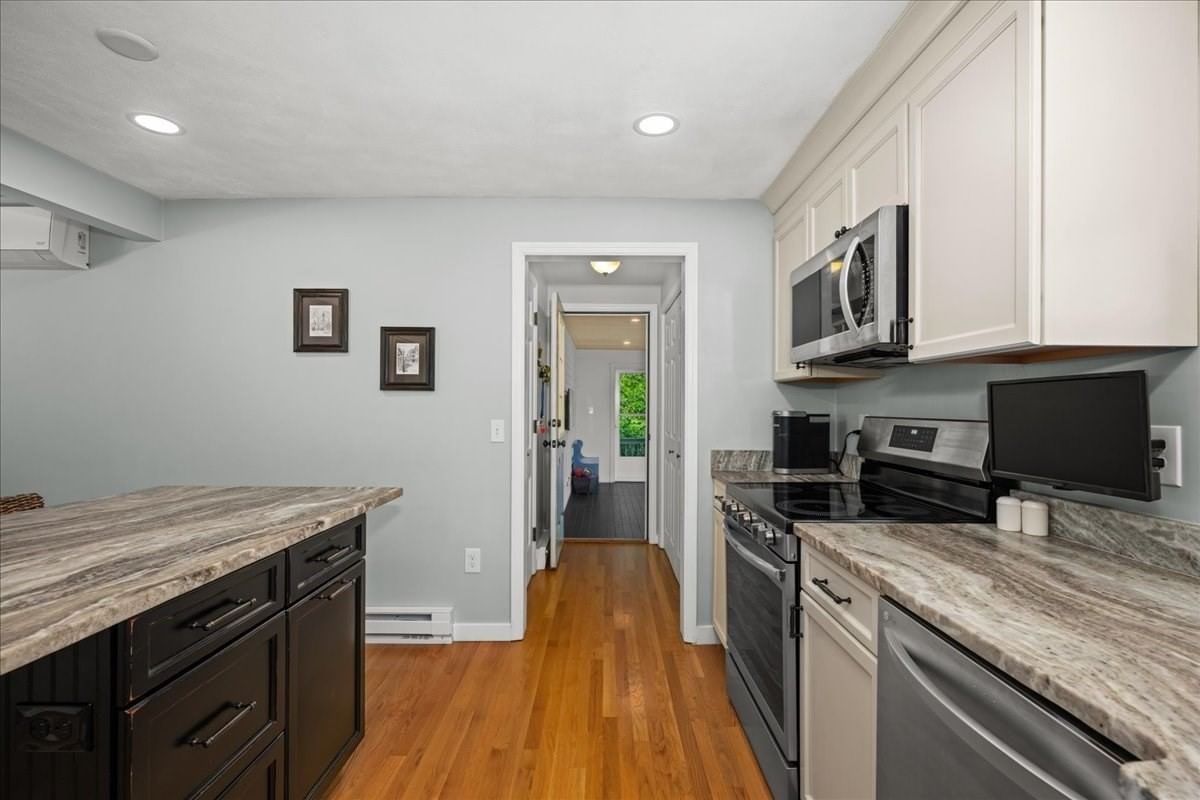 4 Robertson Rd Auburn — Photo 8 of 42