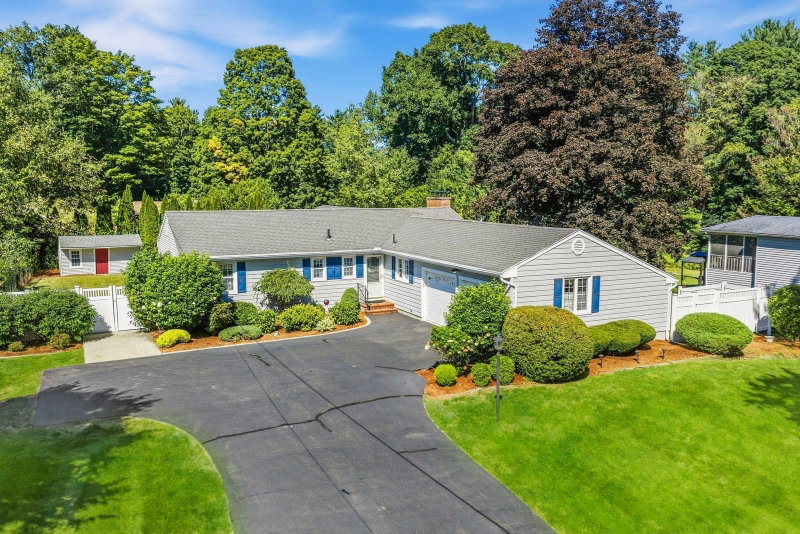 207 Loudville Road
