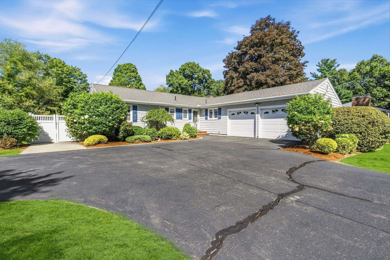207 Loudville Road Easthampton — Photo 2 of 41