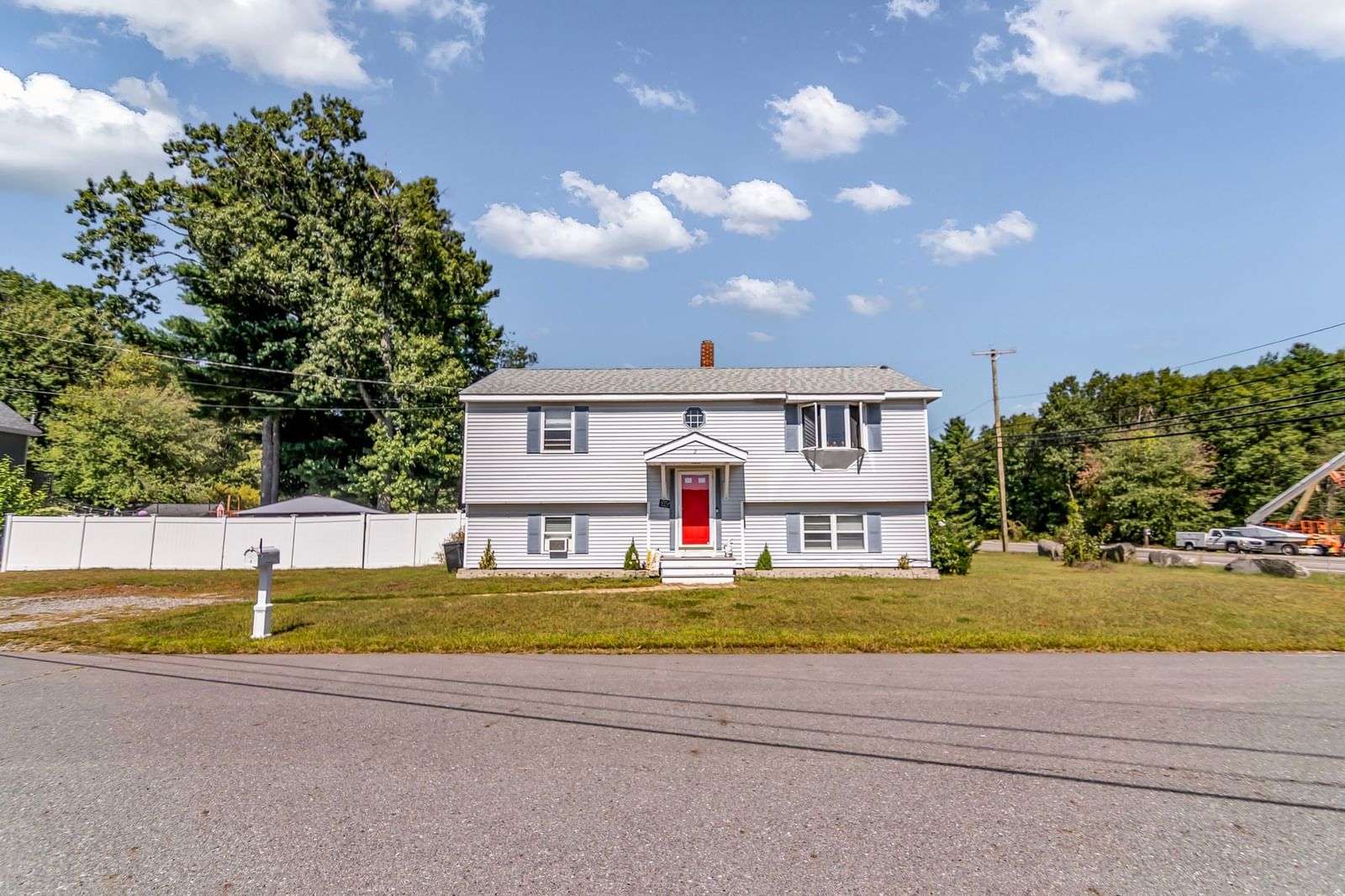 2 Pine St Salisbury — Photo 5 of 13