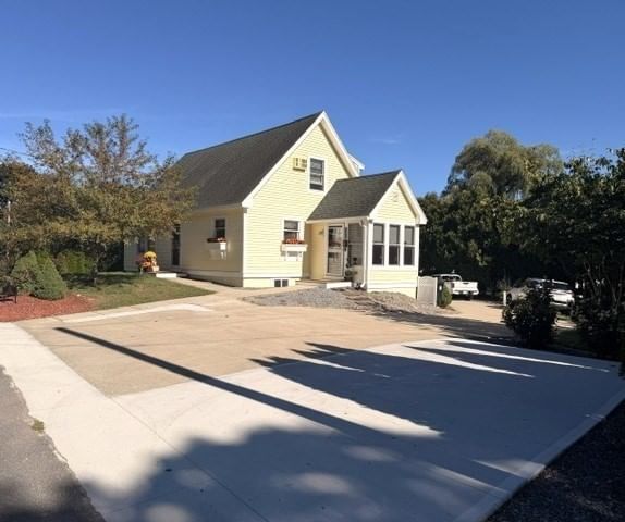 170 Main St