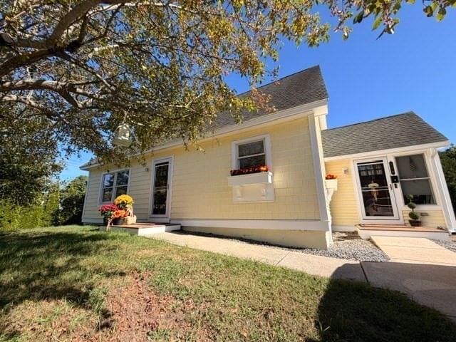 170 Main St Groveland — Photo 2 of 30
