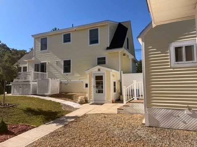 170 Main St Groveland — Photo 4 of 30