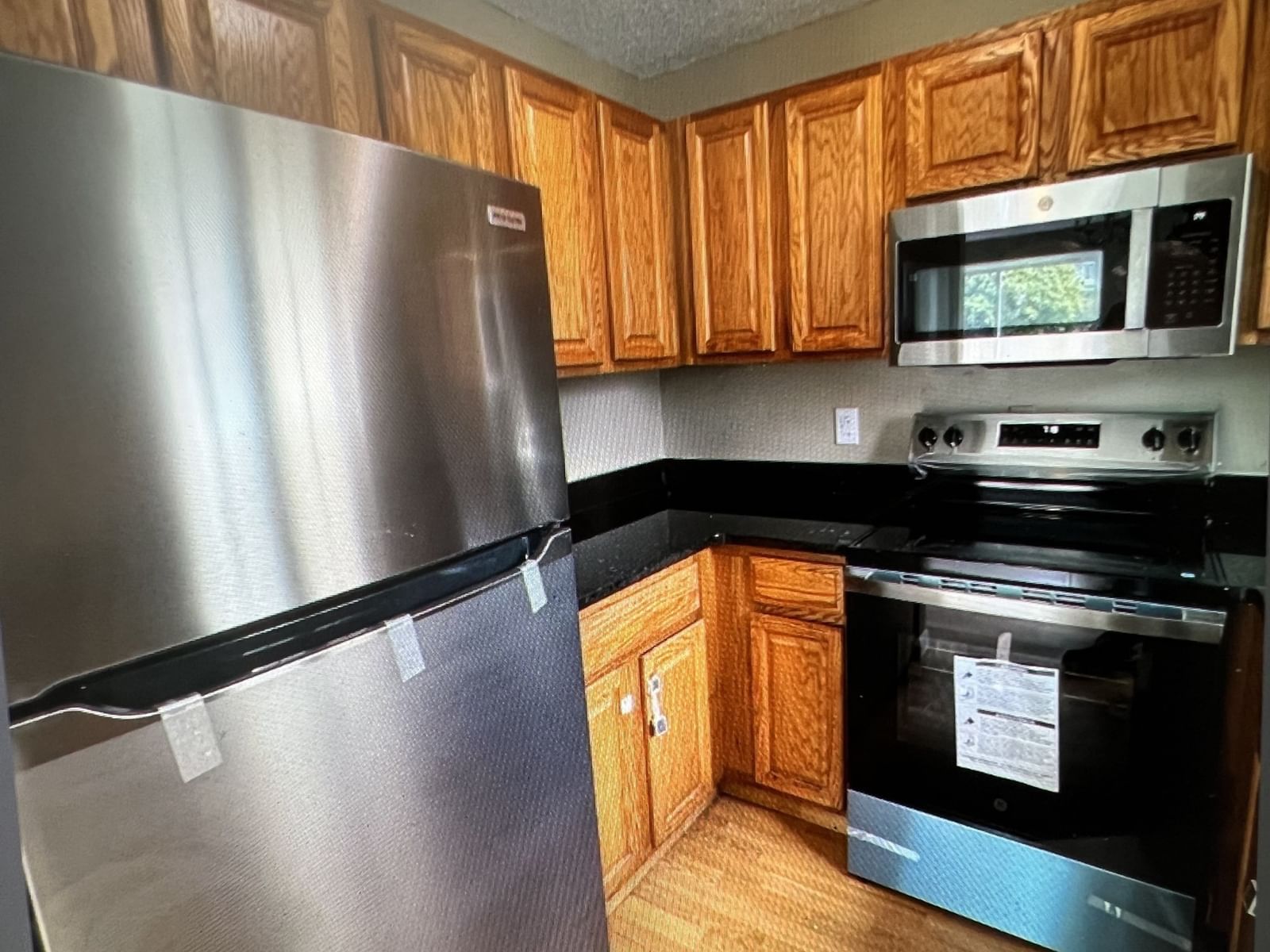 14 Nancy Rd #6 Easton — Photo 4 of 35