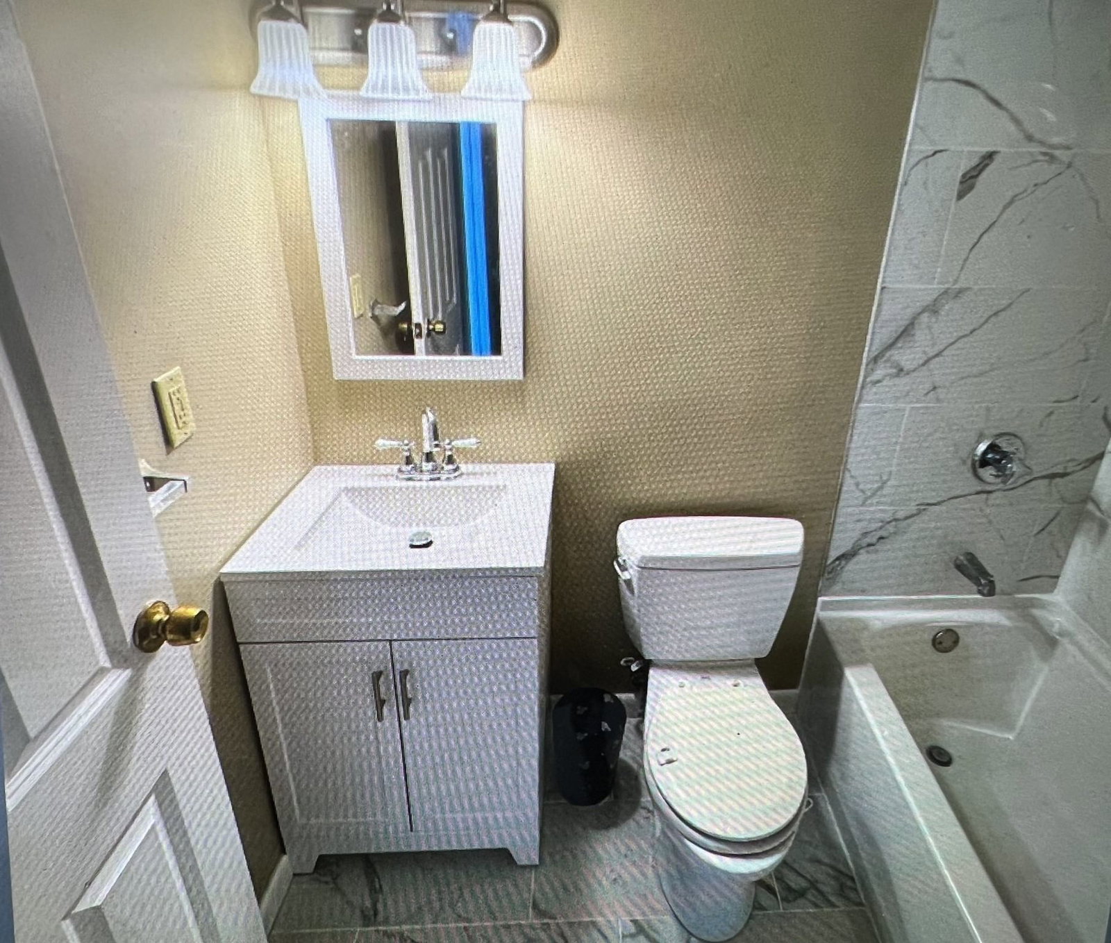 14 Nancy Rd #6 Easton — Photo 7 of 35
