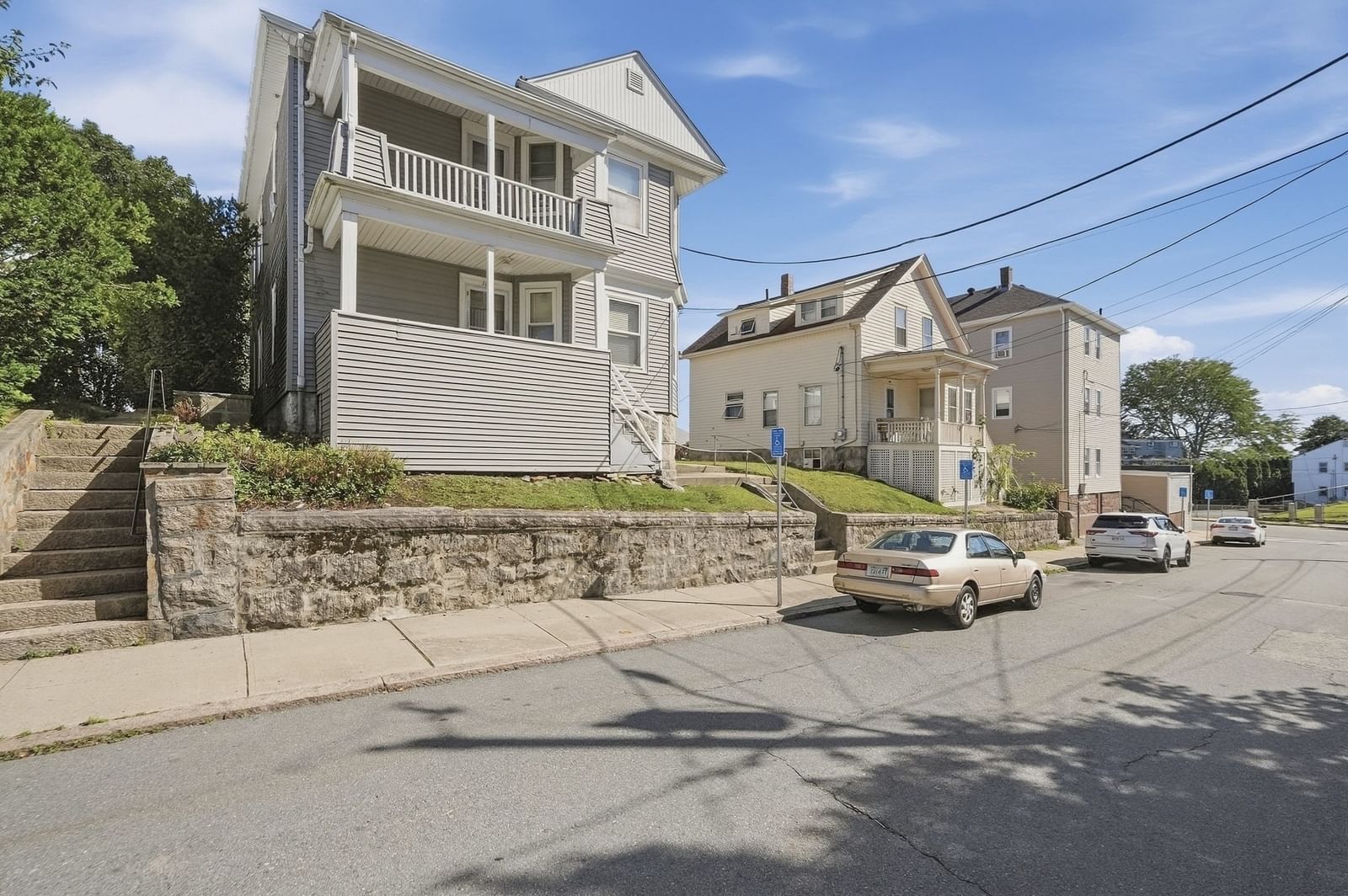 144 Swindells St Fall River — Photo 2 of 37