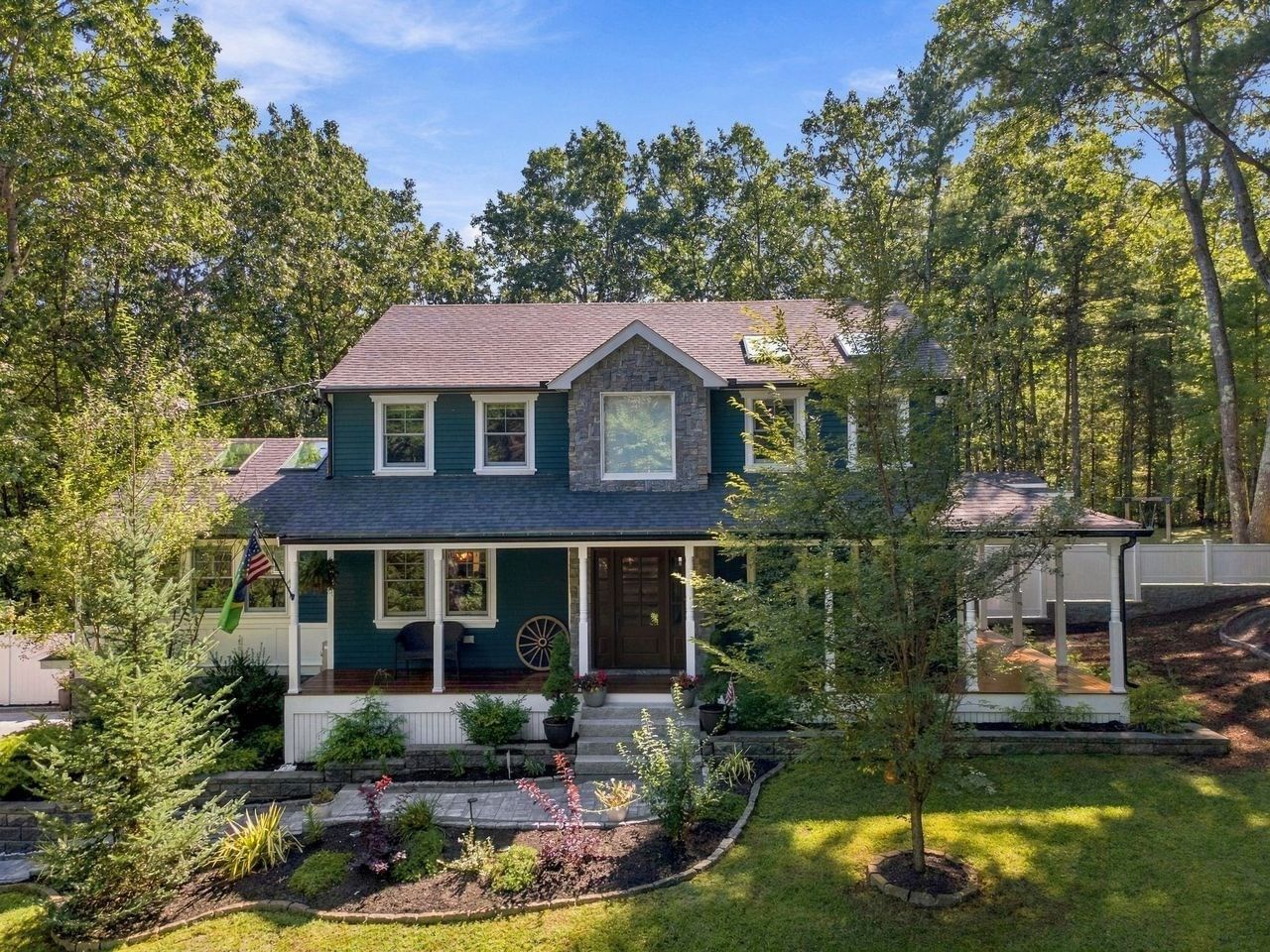 62 Raddin Groton — Photo 1 of 41