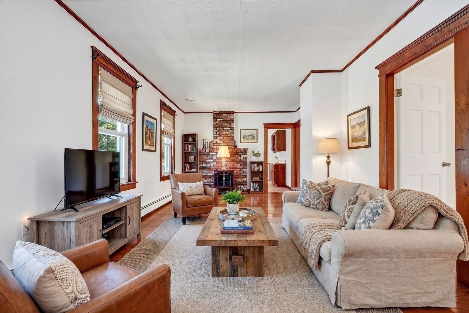 83 Beacon Street Melrose — Photo 8 of 42