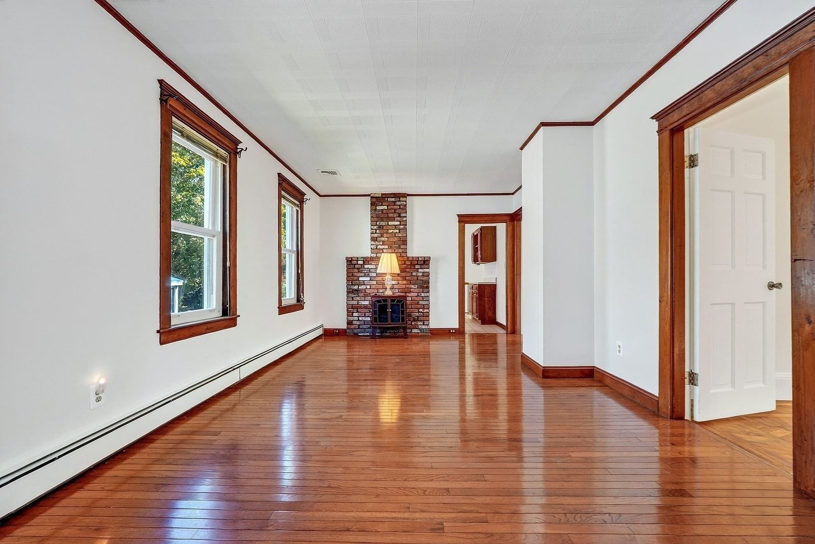 83 Beacon Street Melrose — Photo 9 of 42