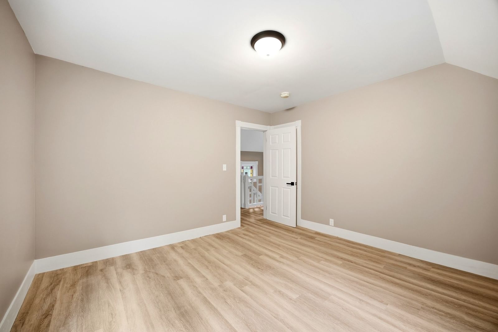 583 Main St Warren — Photo 26 of 39