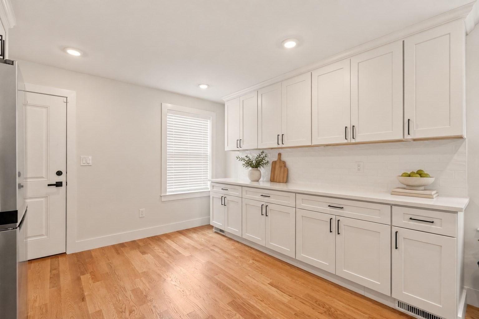 22-20 Ufford St #1 Boston — Photo 10 of 27