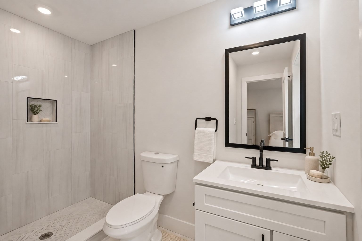 22-20 Ufford St #1 Boston — Photo 19 of 27