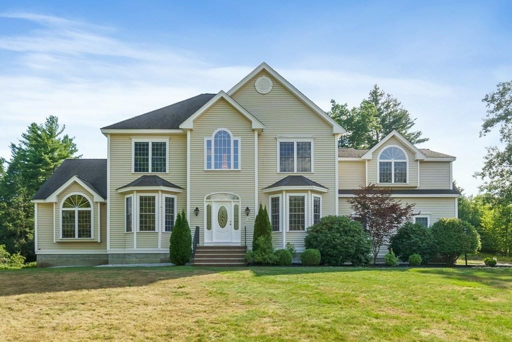 Property at 18 Loon Hill Rd, Ayer, MA 01432