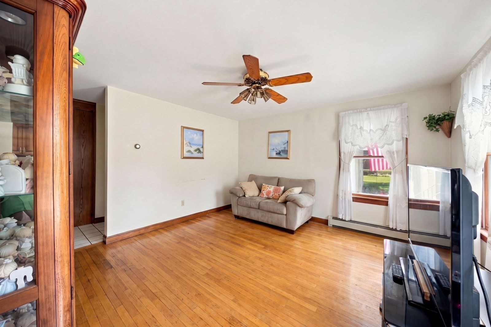 43 Santee Rd Brockton — Photo 10 of 37