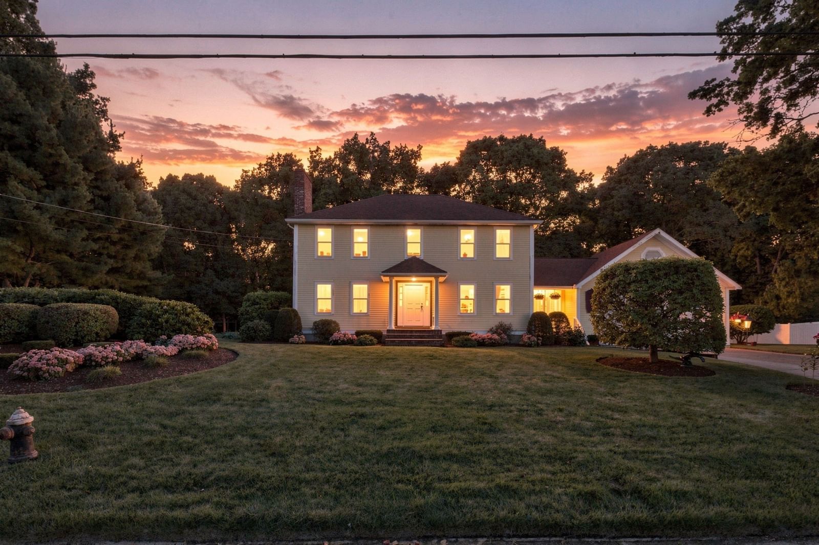 43 Santee Rd Brockton — Photo 2 of 37