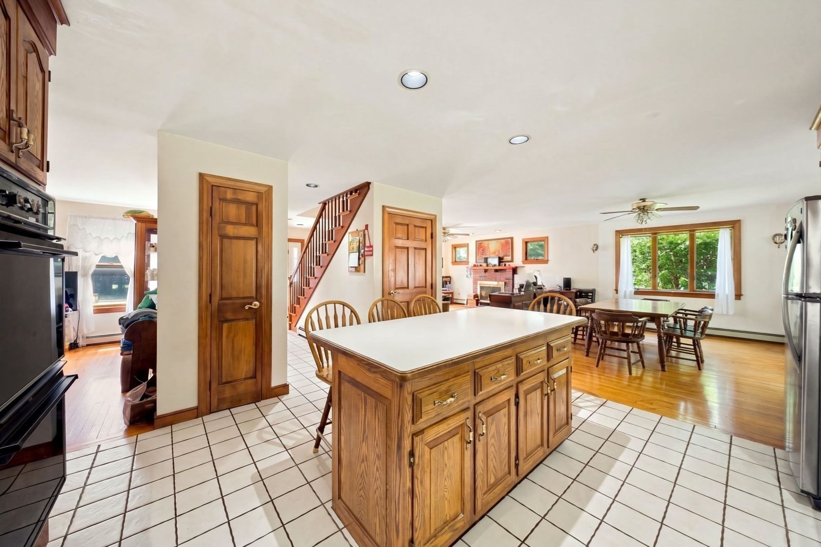 43 Santee Rd Brockton — Photo 6 of 37