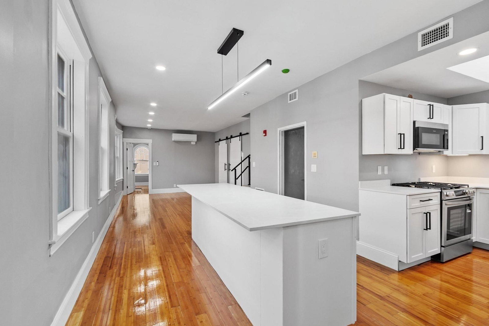 160 Merrimack St #D Lowell — Photo 18 of 42