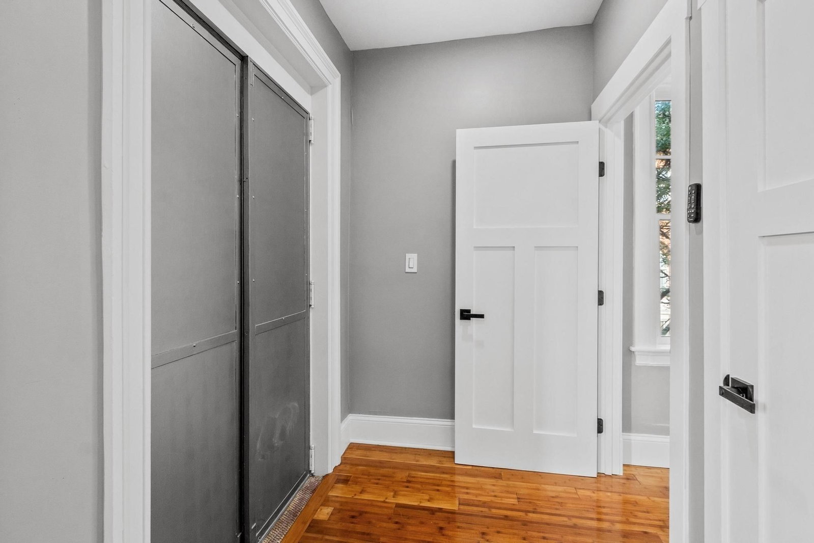 160 Merrimack St #D Lowell — Photo 21 of 42