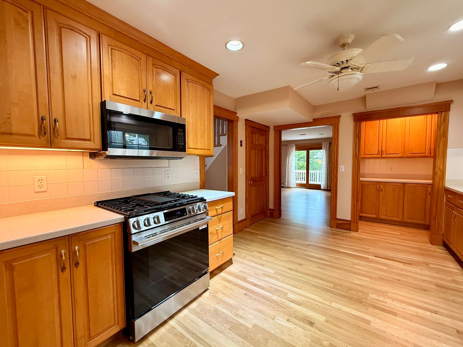 154 Pine Street Quincy — Photo 10 of 31
