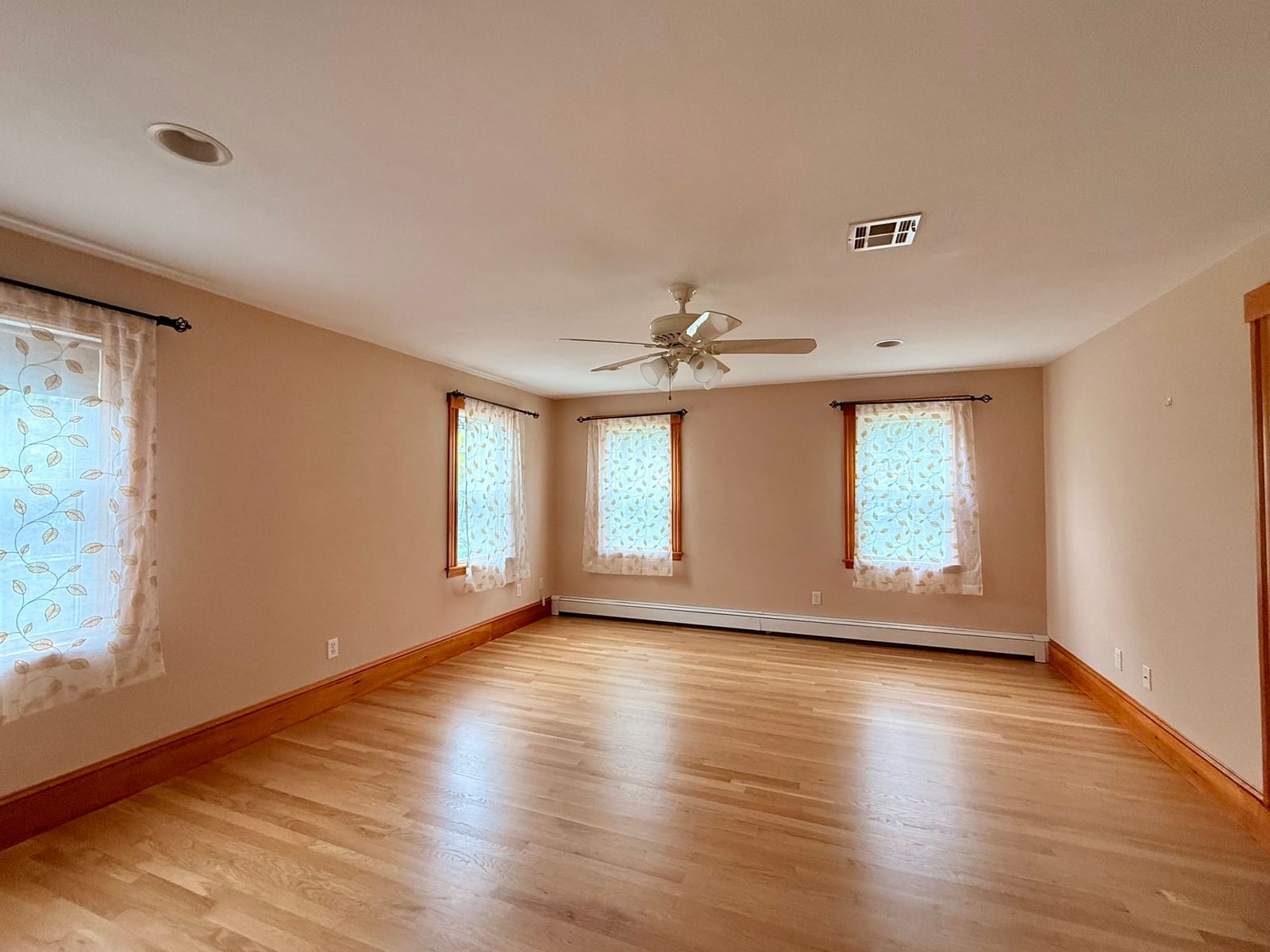 154 Pine Street Quincy — Photo 16 of 31