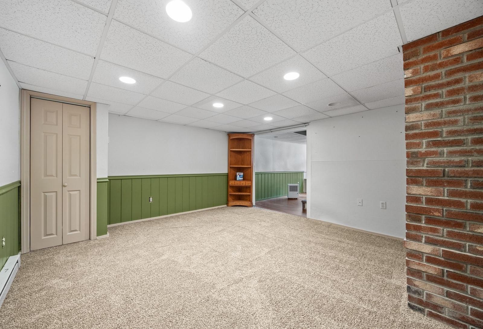 6 Crocker St Middleboro — Photo 30 of 41