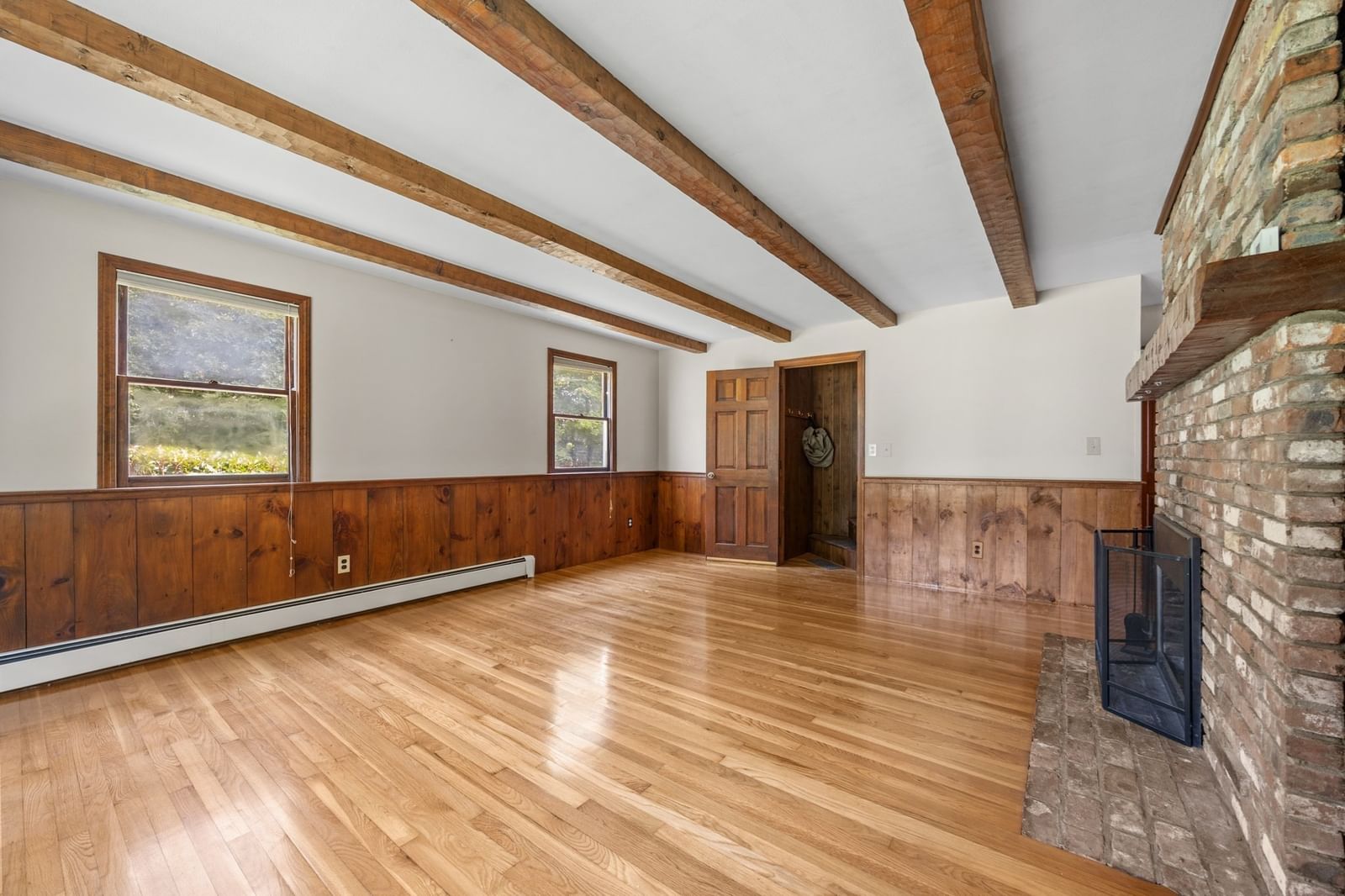 6 Crocker St Middleboro — Photo 9 of 41