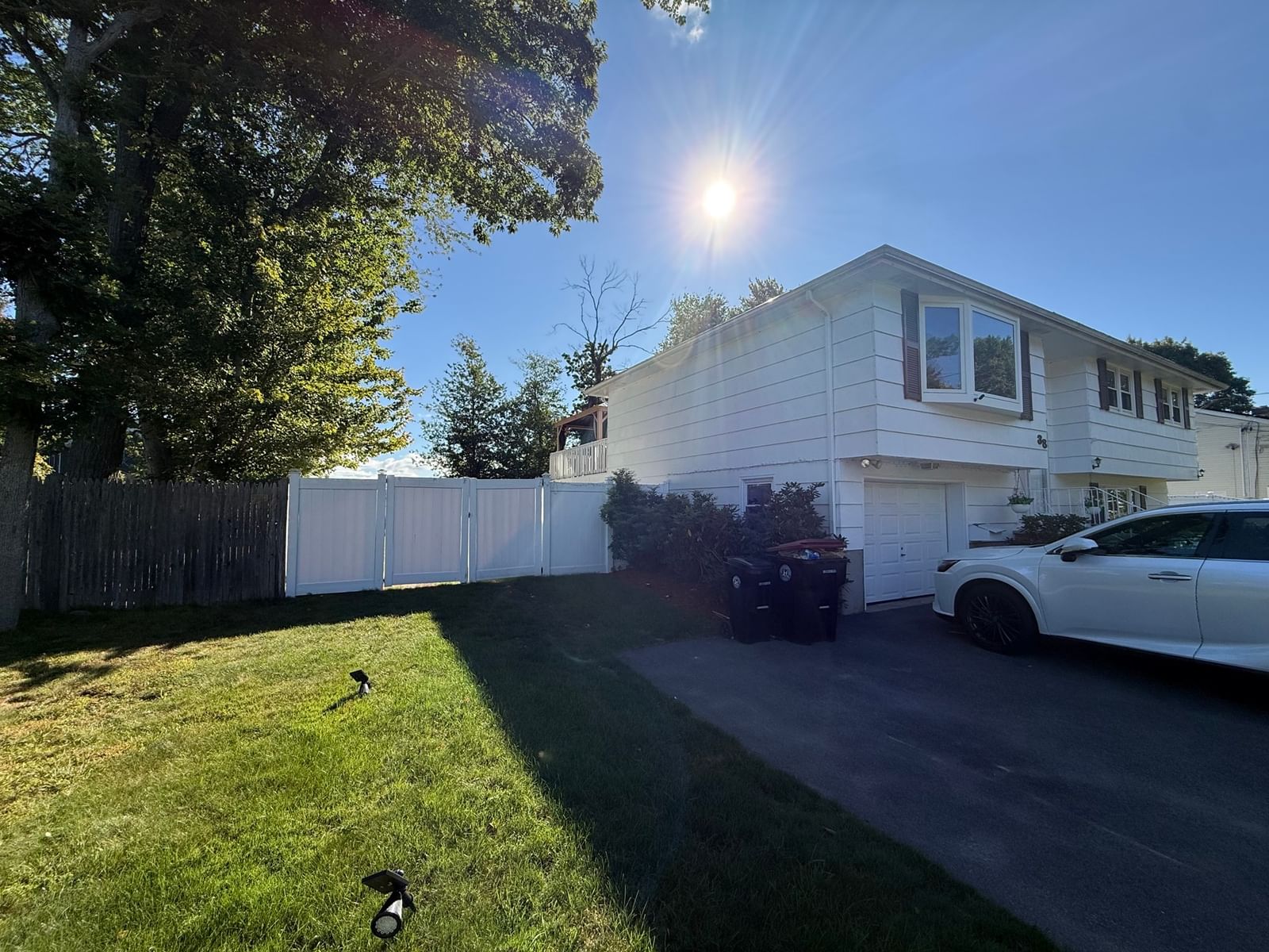 38 Rockland Dr Brockton — Photo 2 of 12