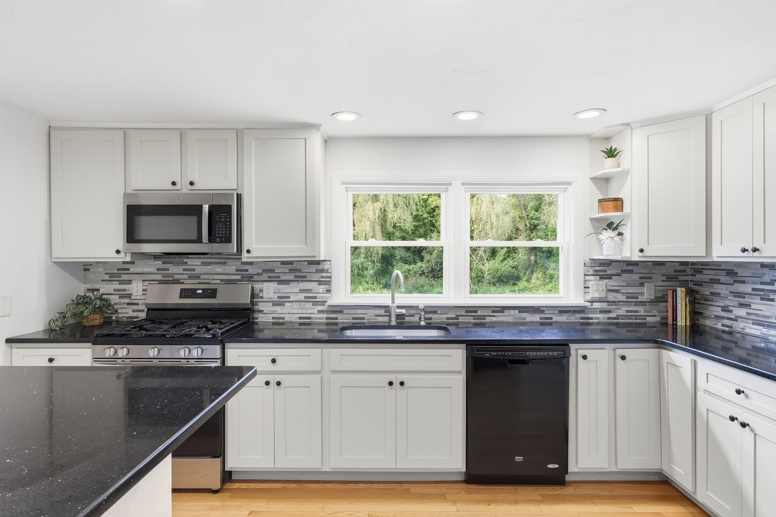 501 Newtown Road Littleton — Photo 16 of 40