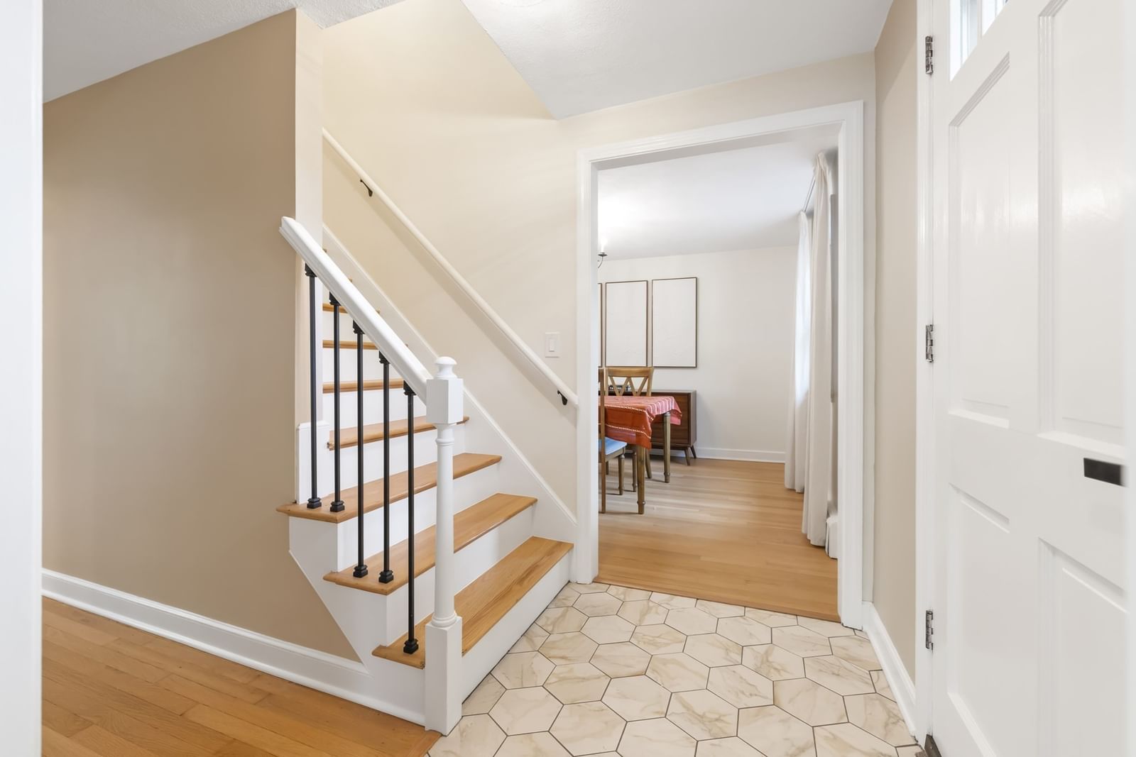 54 Checkerberry Ln Framingham — Photo 18 of 40