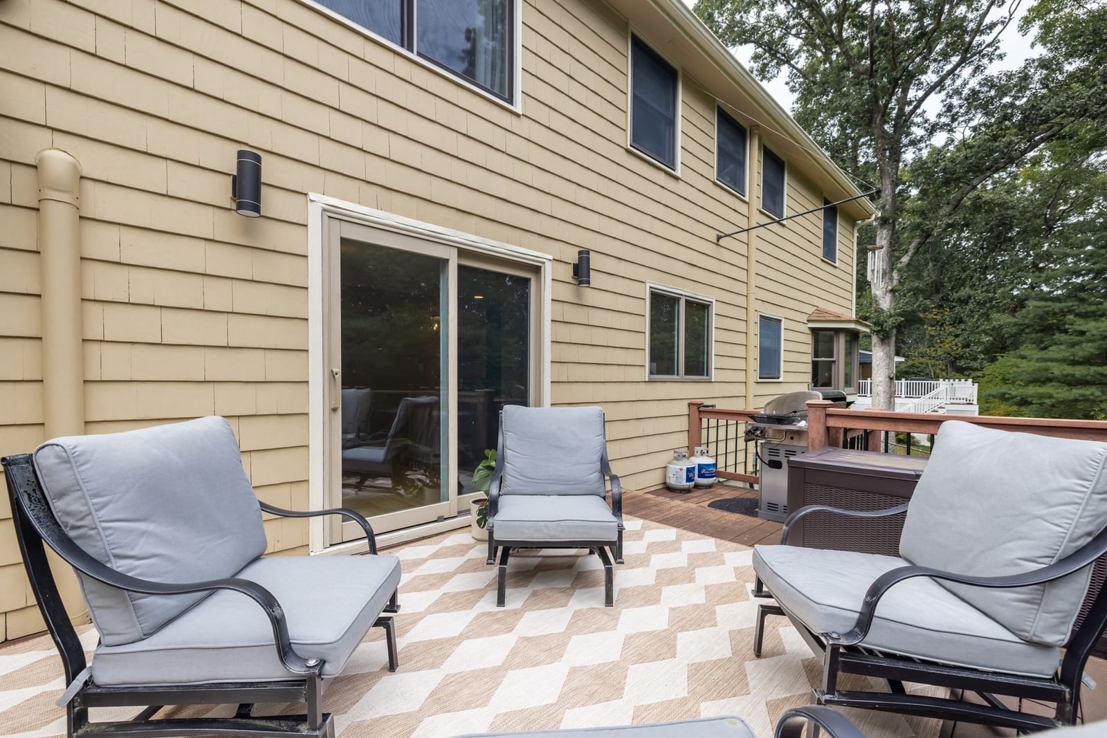 54 Checkerberry Ln Framingham — Photo 31 of 40