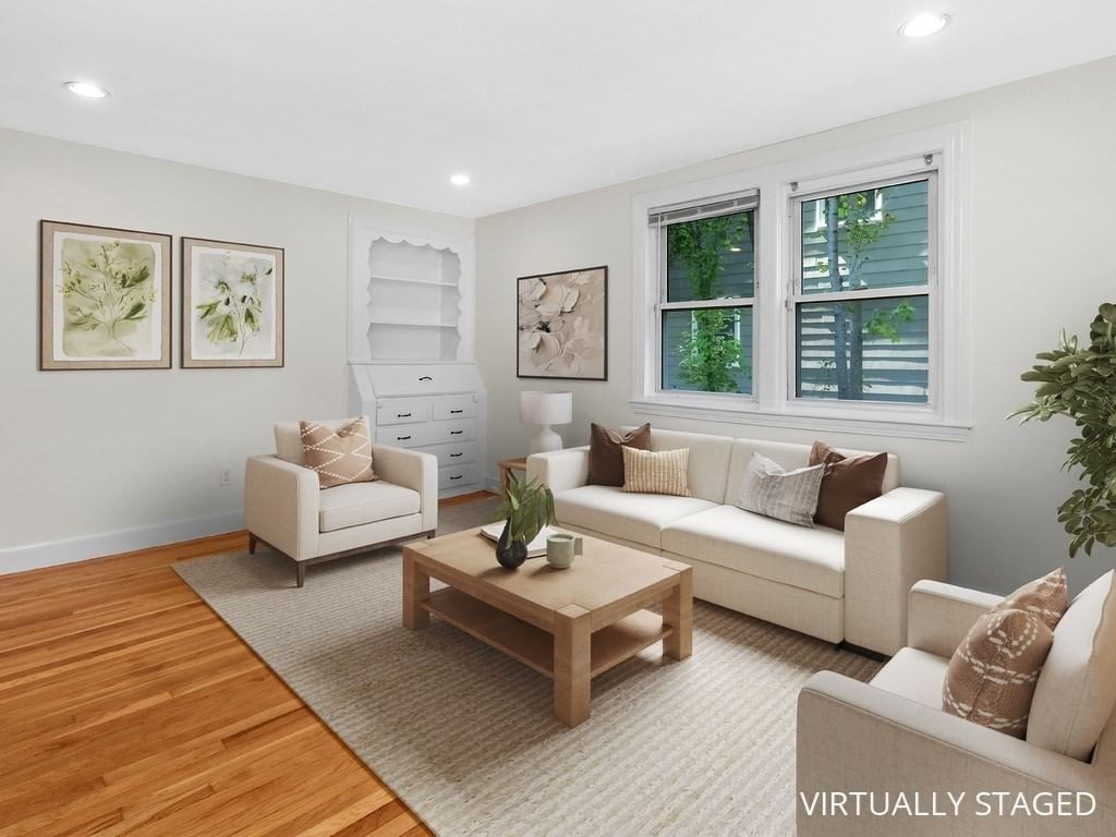 194 Weston Street Waltham — Photo 10 of 37