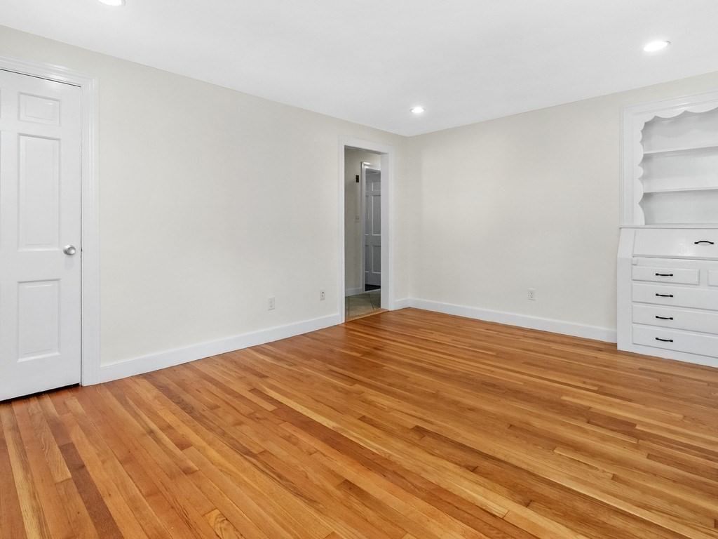 194 Weston Street Waltham — Photo 12 of 37
