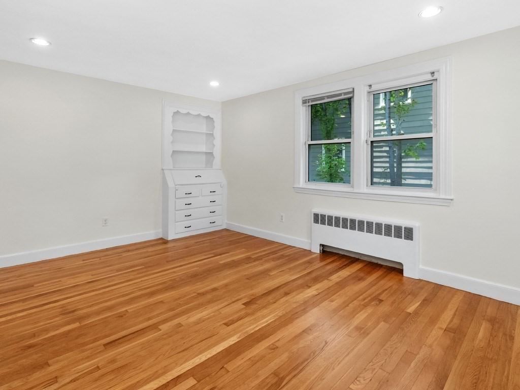 194 Weston Street Waltham — Photo 13 of 37