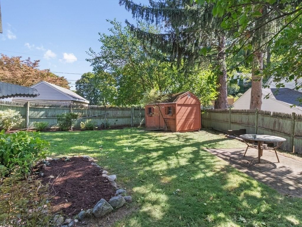 194 Weston Street Waltham — Photo 3 of 37