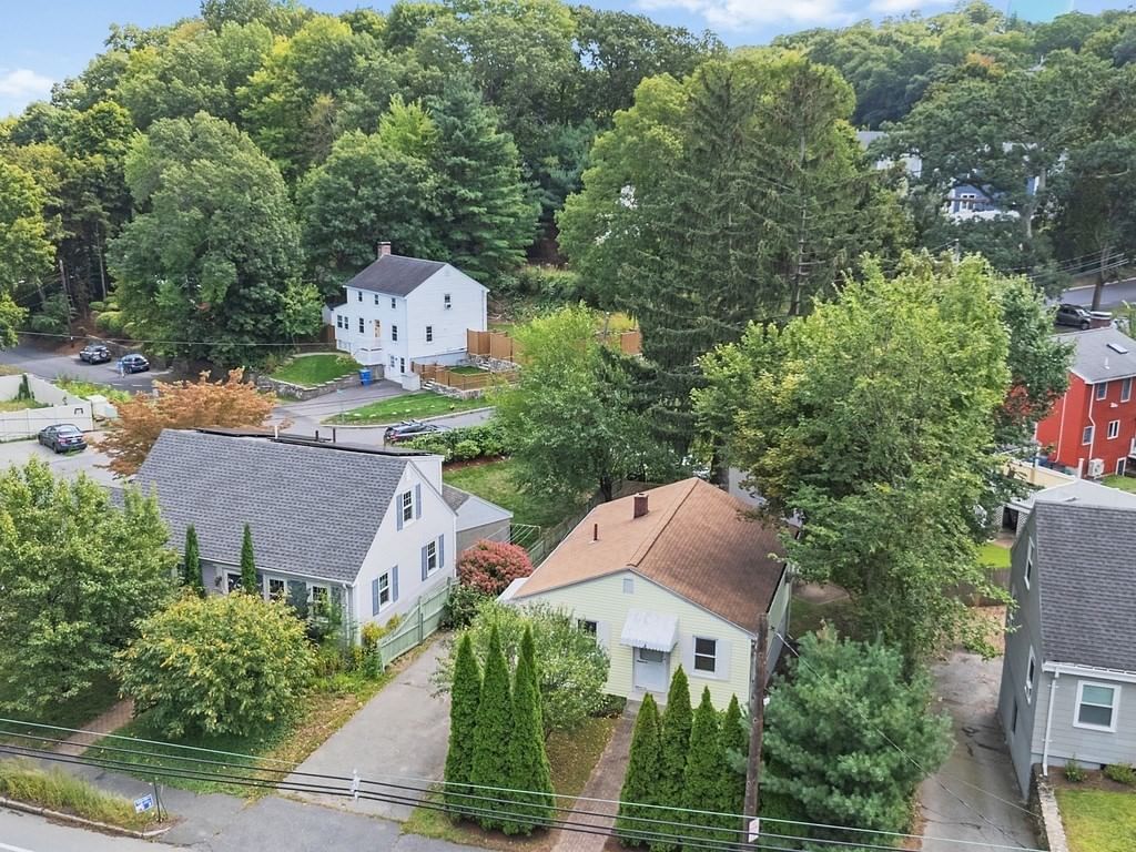 194 Weston Street Waltham — Photo 34 of 37