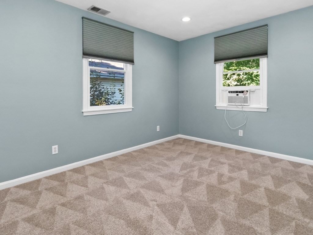 81 Wetherbee Road Waltham — Photo 23 of 42