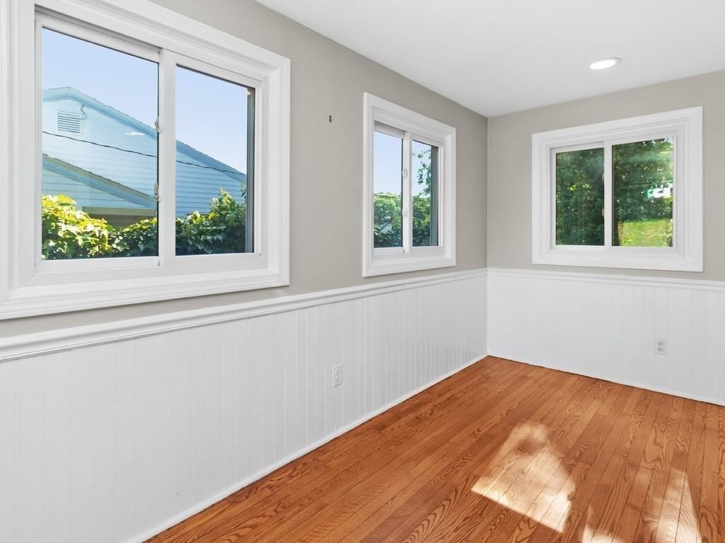 81 Wetherbee Road Waltham — Photo 28 of 42