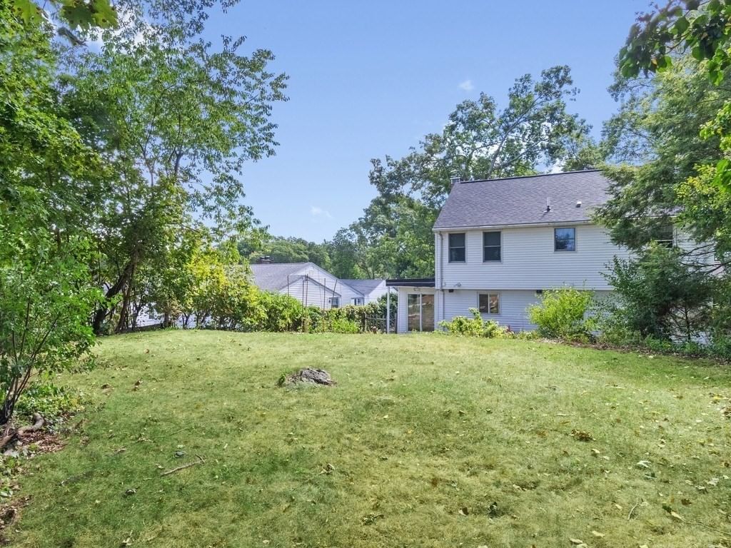 81 Wetherbee Road Waltham — Photo 33 of 42