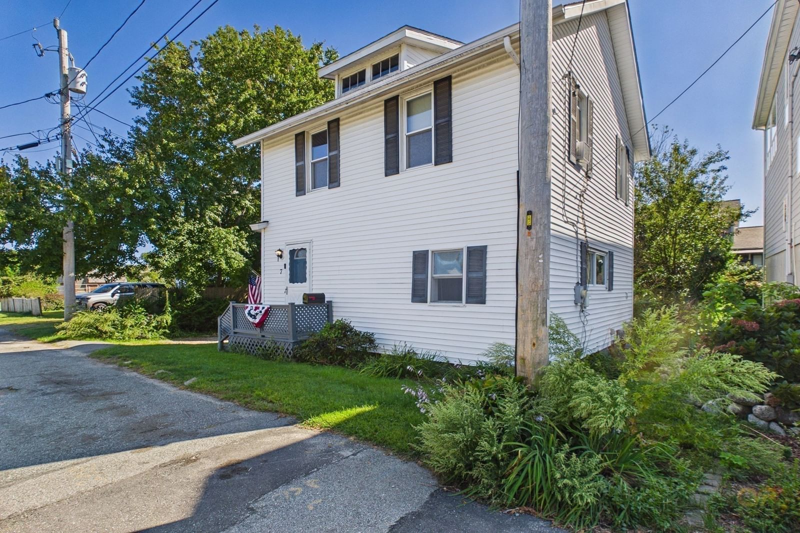 7 Bayview Ave Fairhaven — Photo 4 of 35