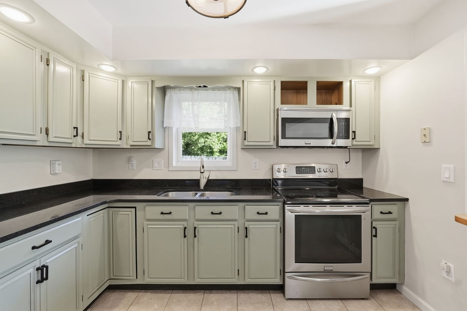 200 Wilbraham Rd Monson — Photo 10 of 39