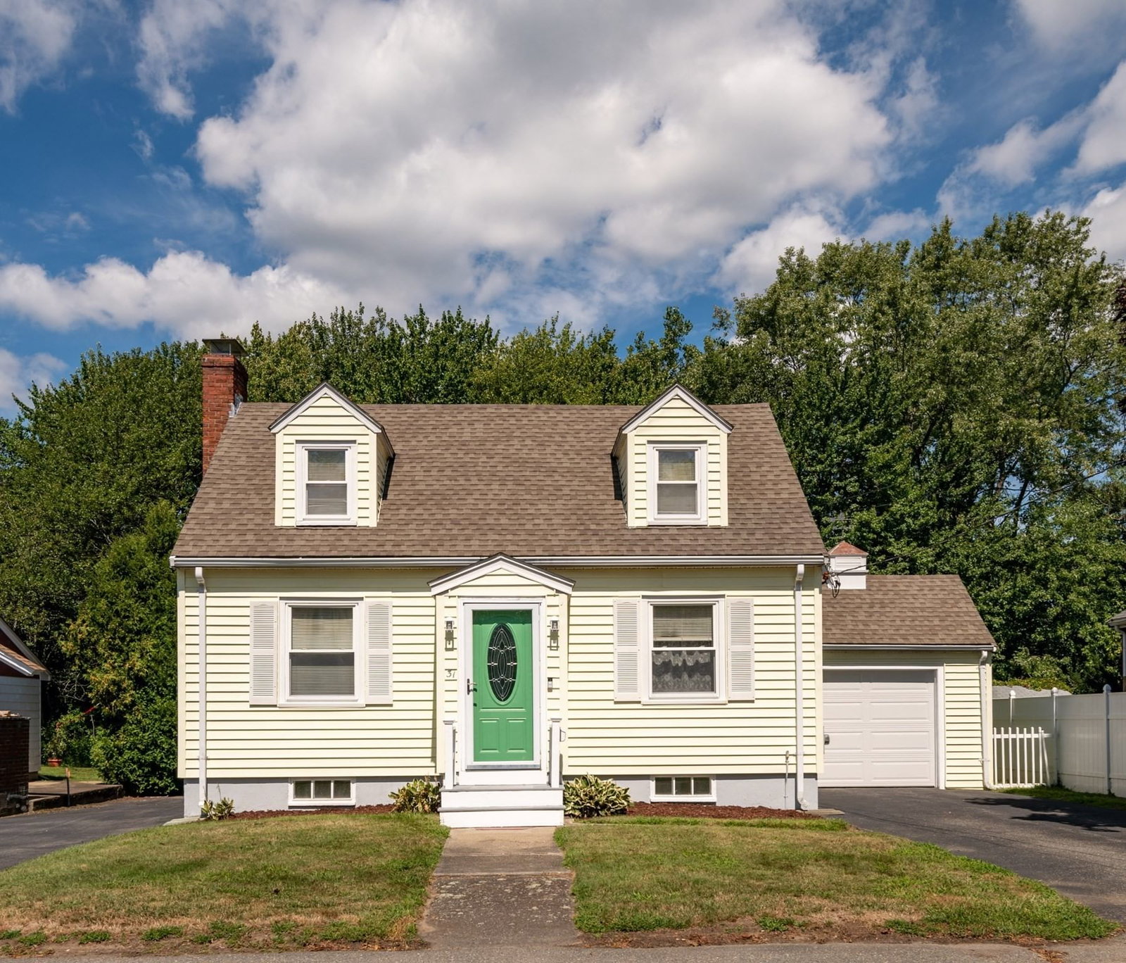 31 Eustis St. Saugus — Photo 1 of 42
