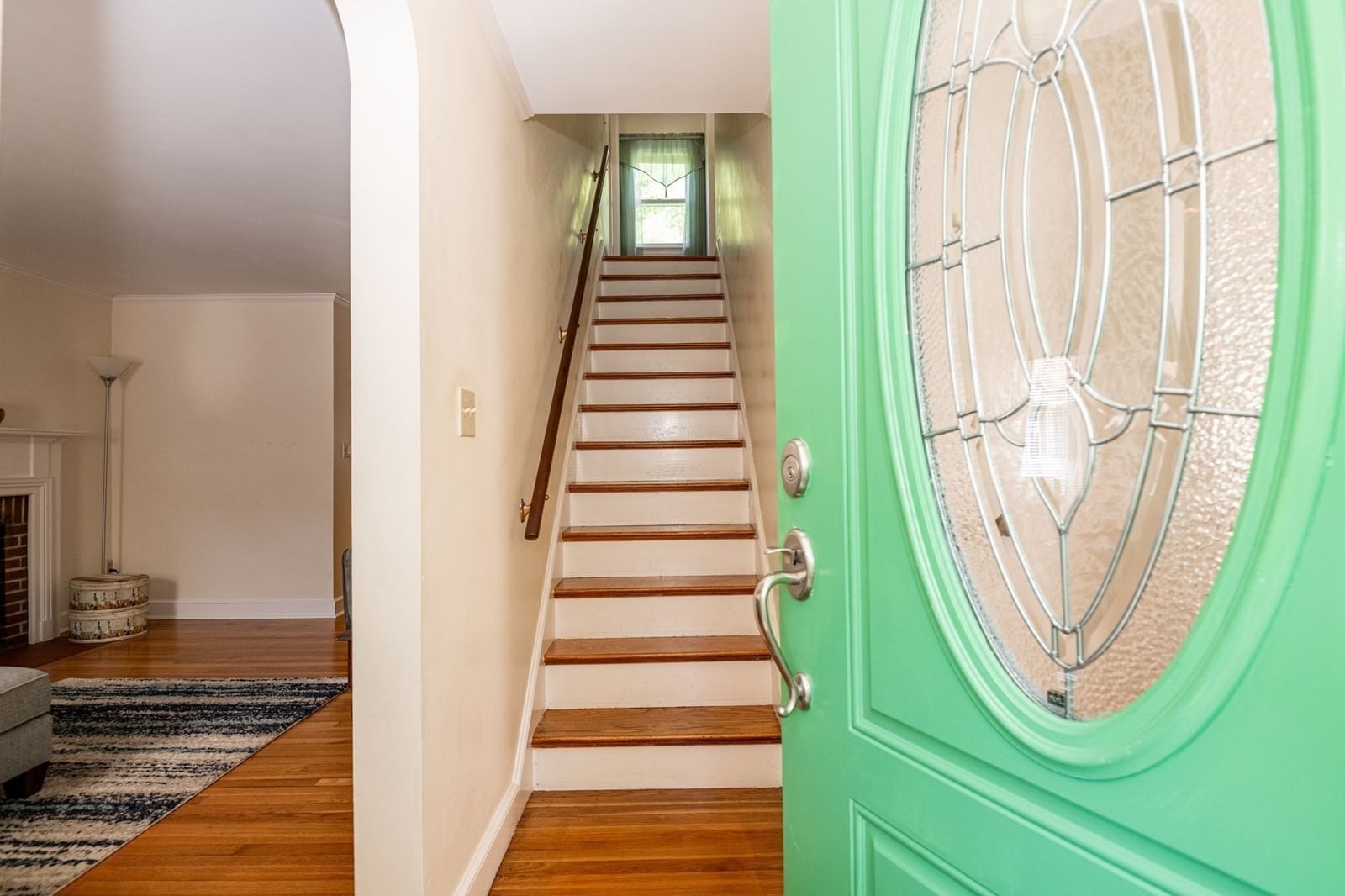 31 Eustis St. Saugus — Photo 4 of 42