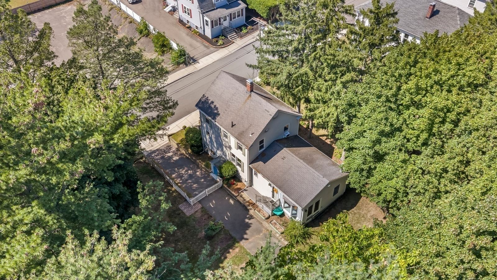 17 Fairview Ave Ipswich — Photo 4 of 42
