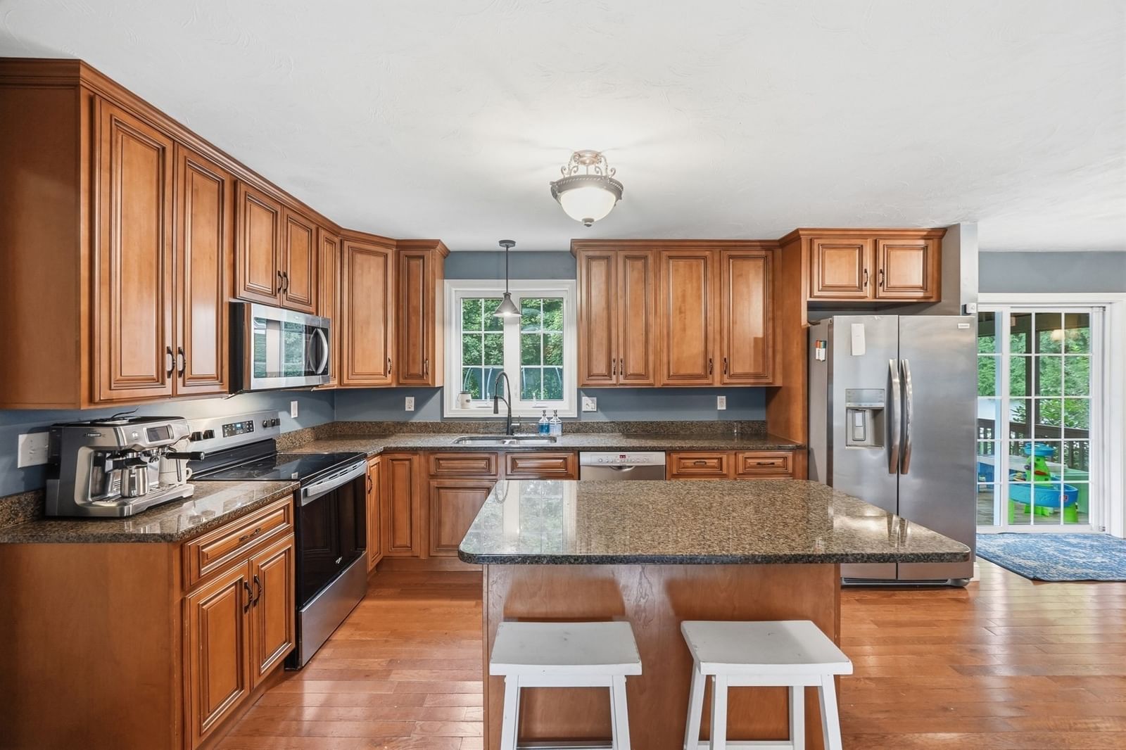 8 Erika Way Attleboro — Photo 16 of 42
