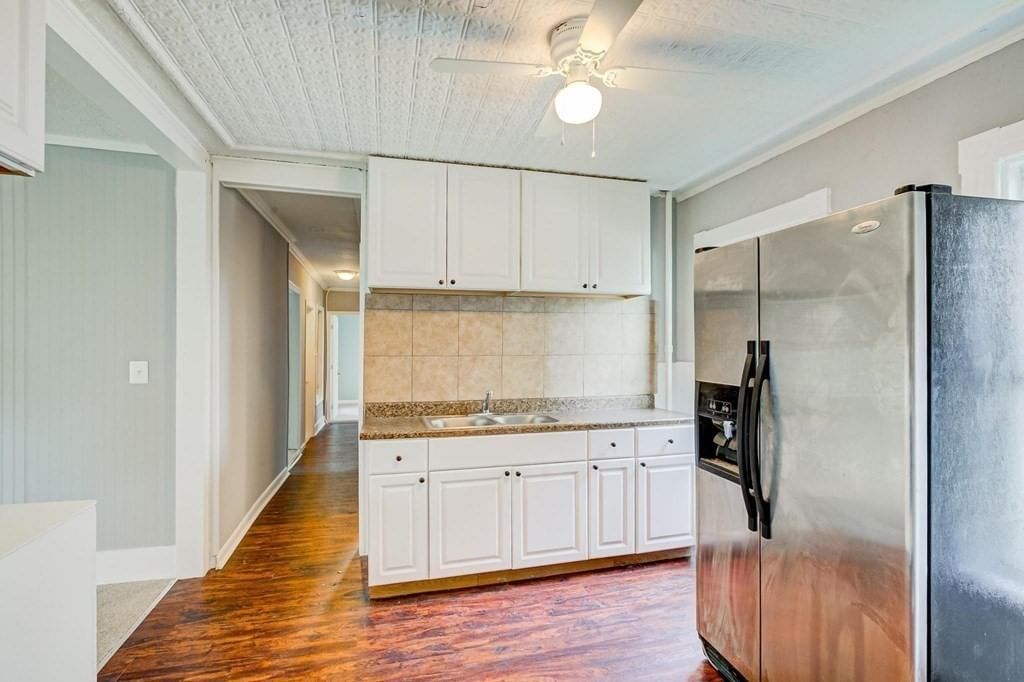 78 Birch St Worcester — Photo 4 of 25